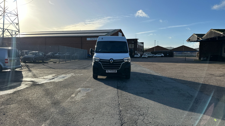 Renault Master Mwb Diesel Fwd MM35dCi 135 Business+ Medium Roof Van